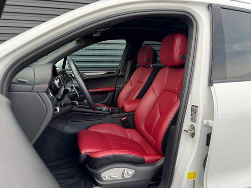 White 2025 Porsche Macan Macan