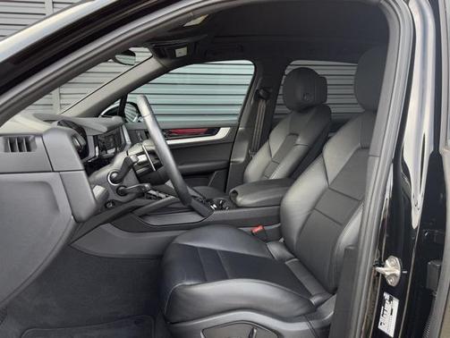 2024 Porsche Cayenne 