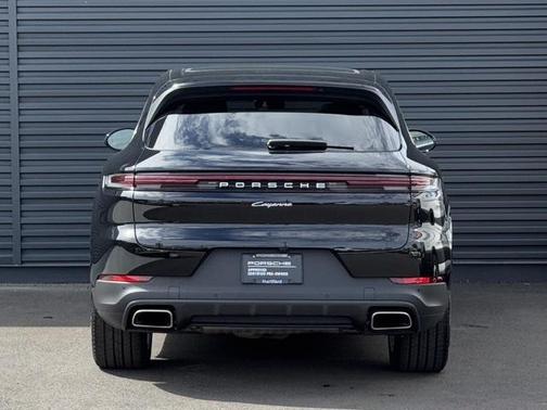 2024 Porsche Cayenne 