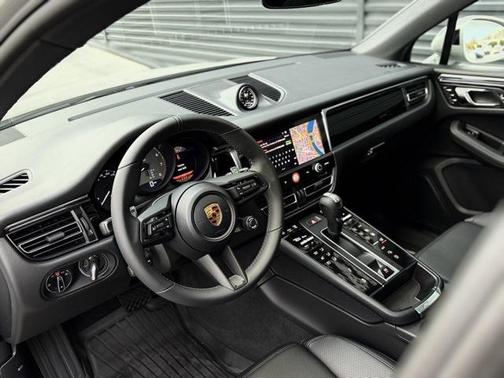 2026 Porsche Macan S