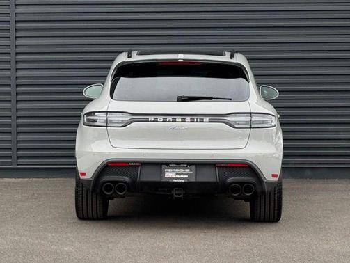 2025 Porsche Macan 