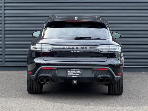 Jet Black Metallic 2025 Porsche Macan Macan