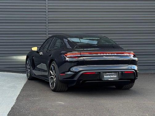 2025 Porsche Taycan 4S