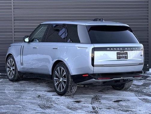 2023 Land Rover Range Rover P530 SE