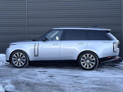 2023 Land Rover Range Rover P530 SE