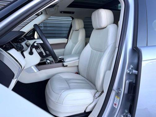2023 Land Rover Range Rover P530 SE