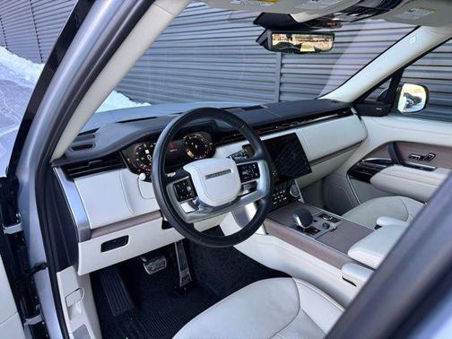 2023 Land Rover Range Rover P530 SE