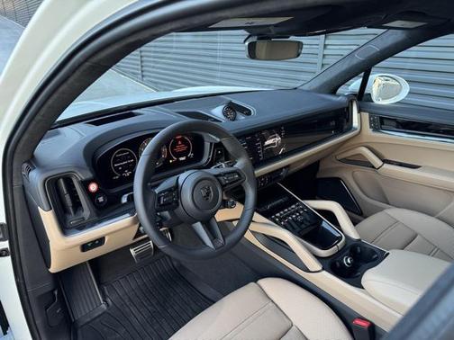 2026 Porsche Cayenne Cayenne Turbo E-Hybrid