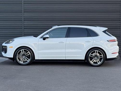 2026 Porsche Cayenne Cayenne Turbo E-Hybrid