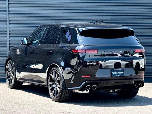 Obsidian Black SV Bespoke Ultra Metallic Gloss 2024 Land Rover Range Rover Sport SV Edition One Obsidian Black