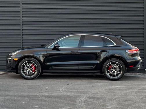 2025 Porsche Macan S