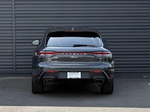2024 Porsche Macan Base