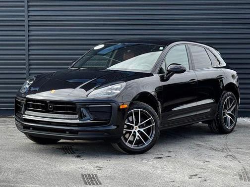 2025 Porsche Macan T