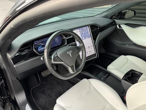2021 Tesla Model S Long Range