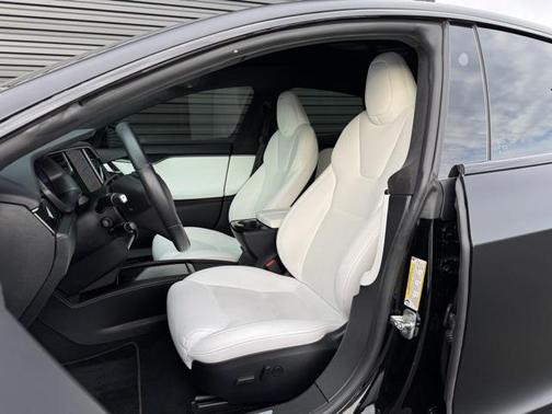 2021 Tesla Model S Long Range