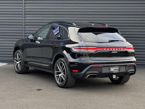 2025 Porsche Macan