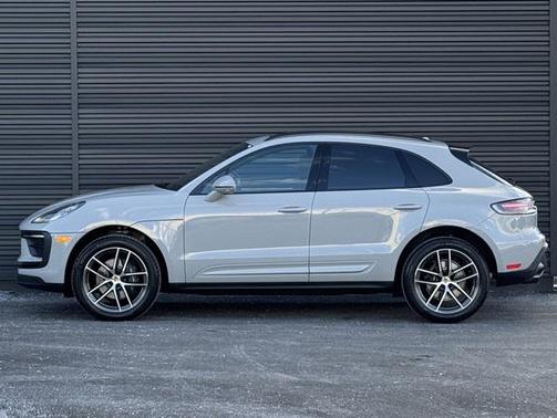 2026 Porsche Macan 