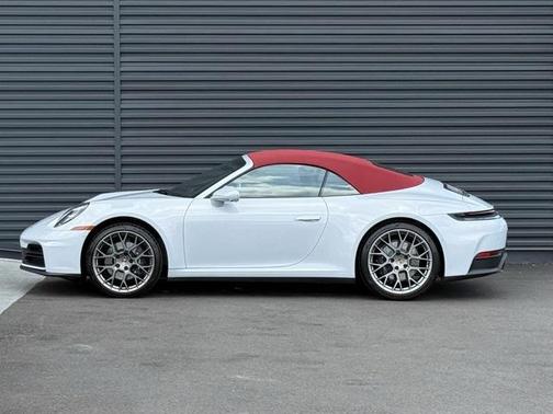 2025 Porsche 911 Carrera
