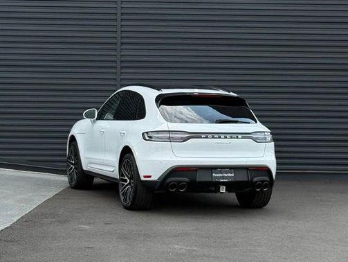 2025 Porsche Macan S