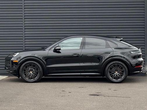 2026 Porsche Cayenne GTS