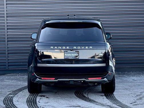 Santorini Black Metallic 2023 Land Rover Range Rover P530 SE
