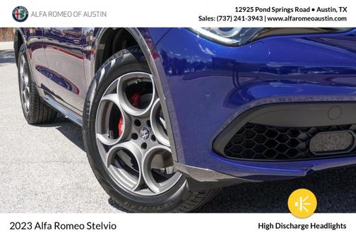 Photo 2 of 26 of 2023 Alfa Romeo Stelvio Ti