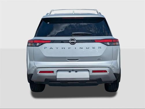 2025 Nissan Pathfinder SL FWD