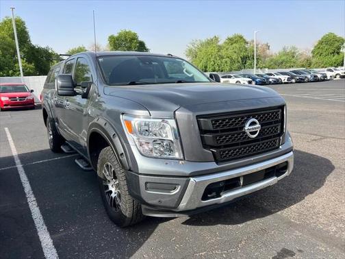 2021 Nissan Titan SV