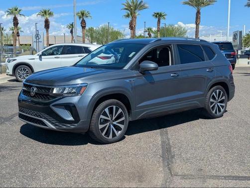 2022 Volkswagen Taos 1.5T SE