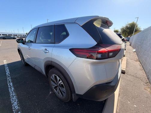 Brilliant Silver Metallic 2023 Nissan Rogue SV