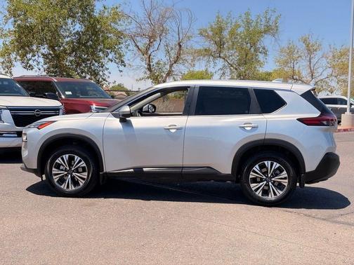 Brilliant Silver Metallic 2023 Nissan Rogue SV