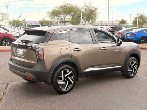 Canyon Bronze Metallic 2026 Nissan Kicks SV