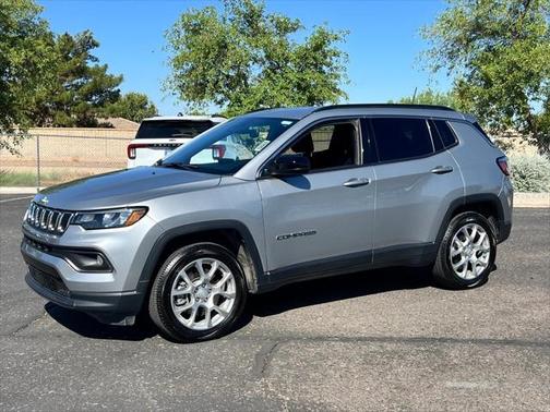 2023 Jeep Compass Latitude Lux