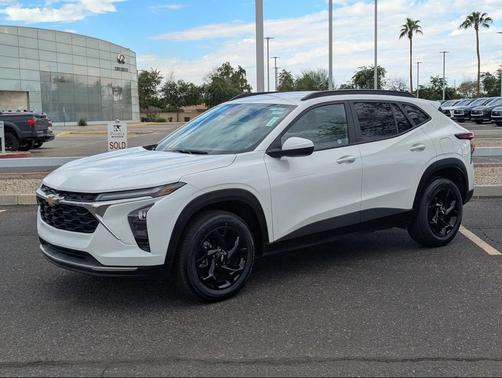 2024 Chevrolet Trax LT