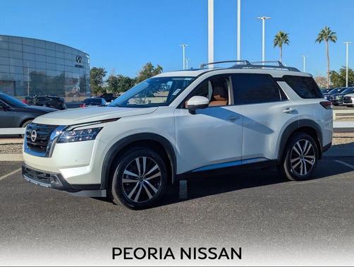 2024 Nissan Pathfinder Platinum FWD