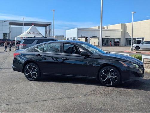 2023 Nissan Altima SR Intelligent AWD