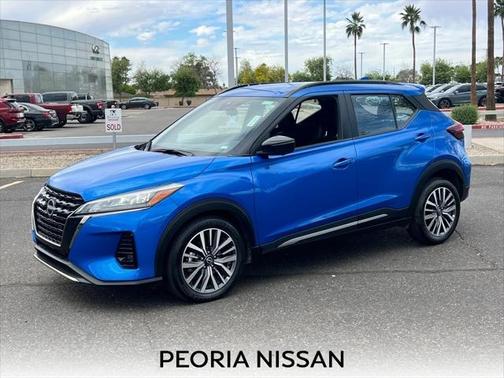 2024 Nissan Kicks SR