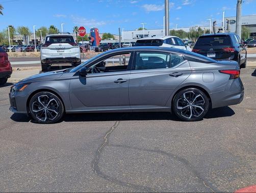 Gun Metallic 2025 Nissan Altima SR FWD