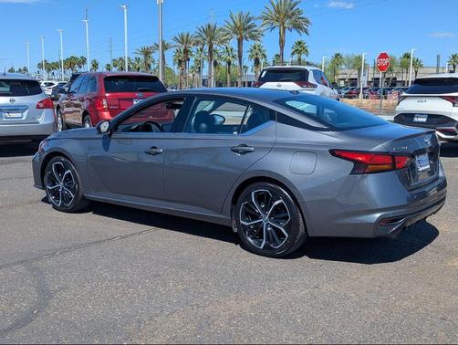 Gun Metallic 2025 Nissan Altima SR FWD