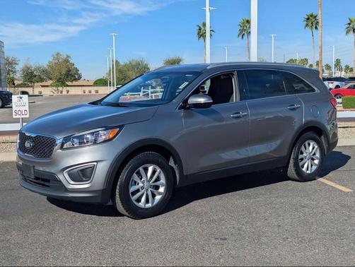 2017 Kia Sorento LX
