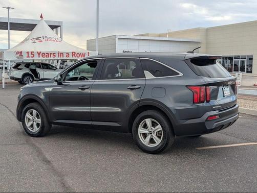 2023 Kia Sorento LX