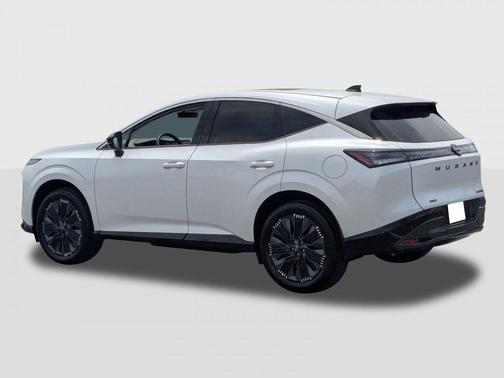Everest White Pearl Tricoat 2026 Nissan Murano Platinum