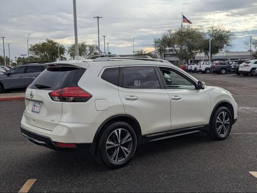 2017 Nissan Rogue SL