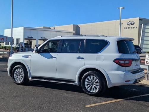 2024 Nissan Armada SV 2WD