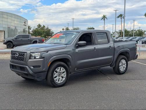 2022 Nissan Frontier SV
