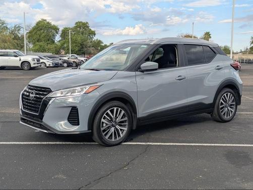 2024 Nissan Kicks SV