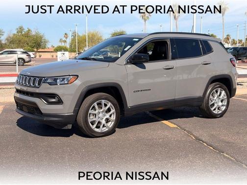 Sting-Gray Clearcoat 2023 Jeep Compass Latitude Lux
