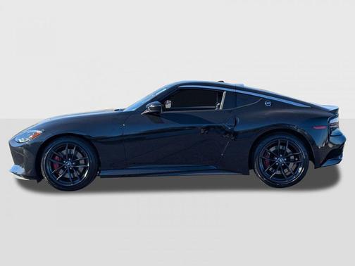 Black Diamond Pearl 2026 Nissan Z Performance