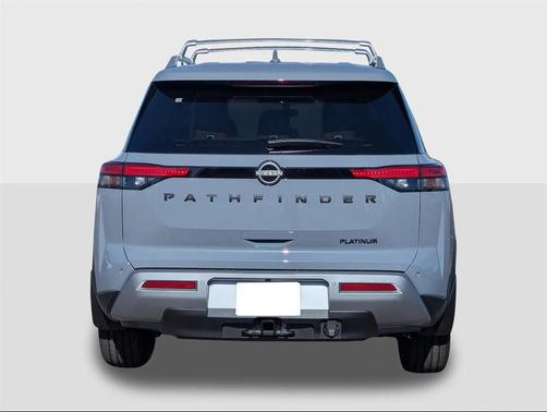 2025 Nissan Pathfinder Platinum FWD