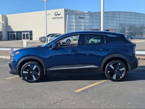 2025 Nissan Kicks SR